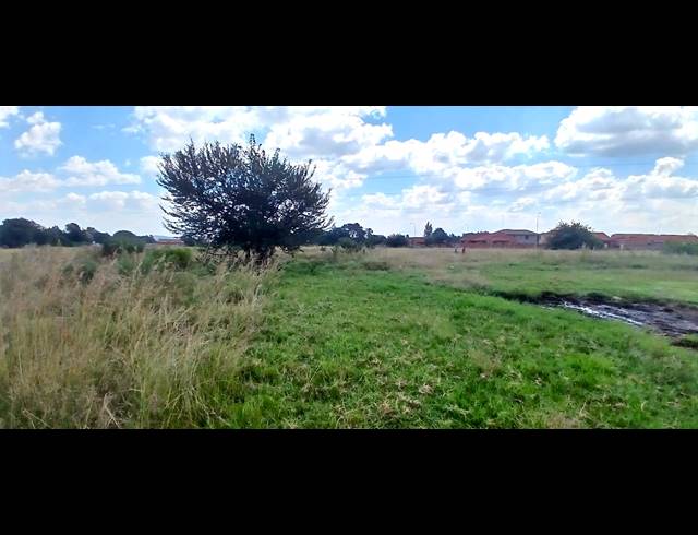 13,843M² VACANT LAND FOR SALE IN RIVERSDALE